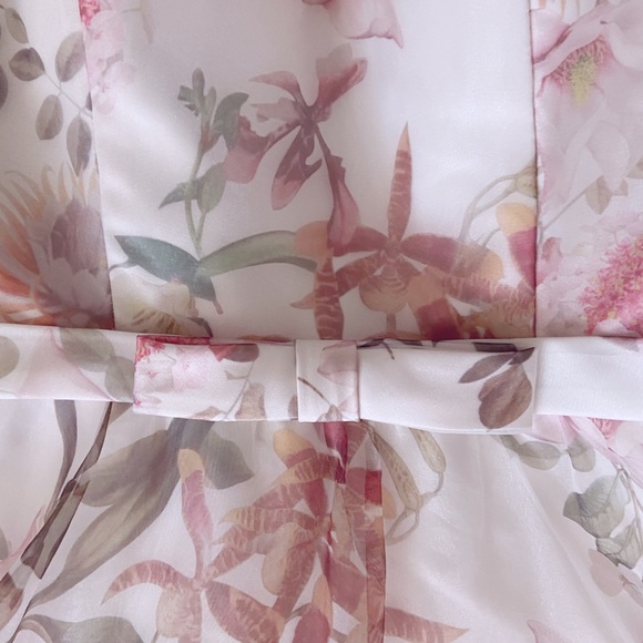 Beautiful Ball Prom Dress/ Gown (size small) - Picture 8 of 11